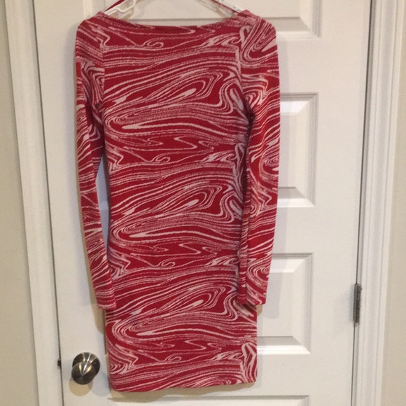 Zara size Medium dress fitted look stretch material - Picture 4 of 7